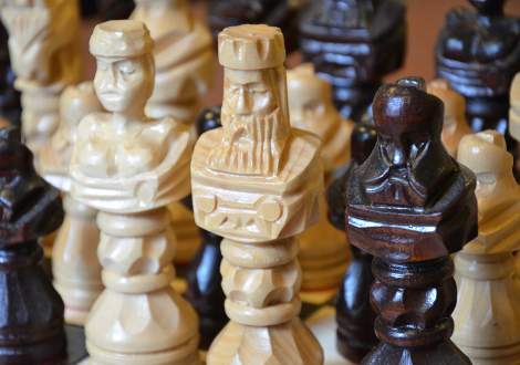 ręcznie robione szachy